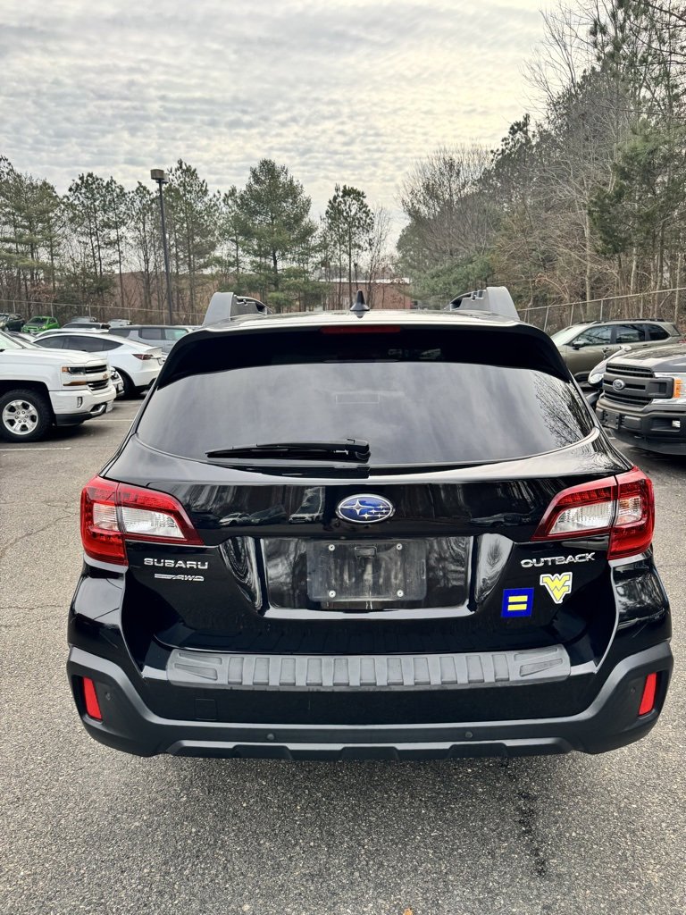 Used 2019 Subaru Outback 2.5i Limited w/ Popular Package #2 image 4