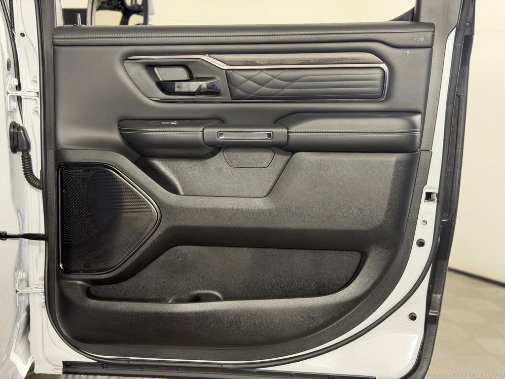 Used 2025 RAM 1500 Limited AWD/4WD image 44