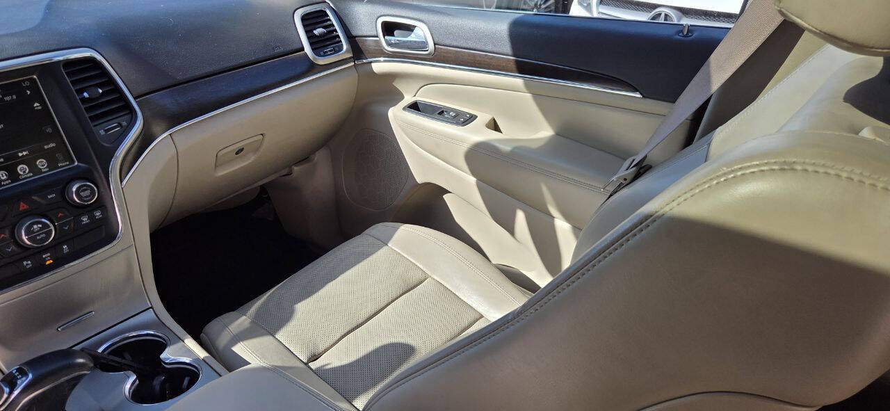 Used 2014 Jeep Grand Cherokee Limited w/ Luxury Group II AWD/4WD image 20