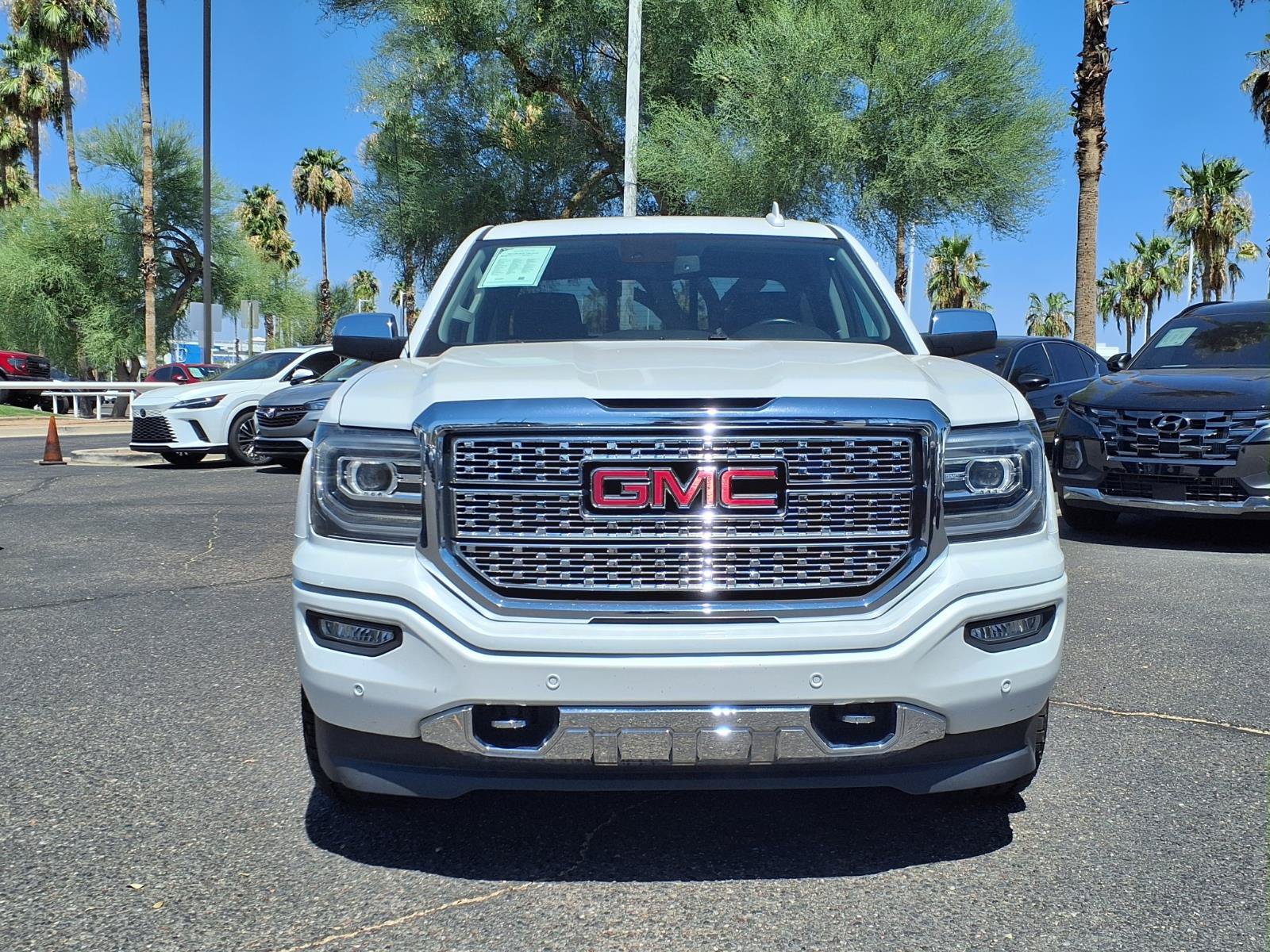 Used 2018 GMC Sierra 1500 Denali w/ Denali Ultimate Package AWD/4WD image 2