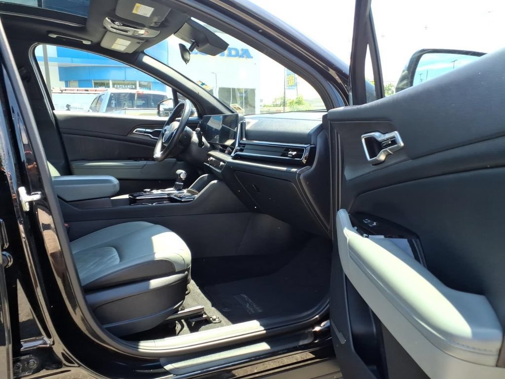 Used 2023 Kia Sportage X-Line w/ X-Line Premium Package AWD/4WD image 12