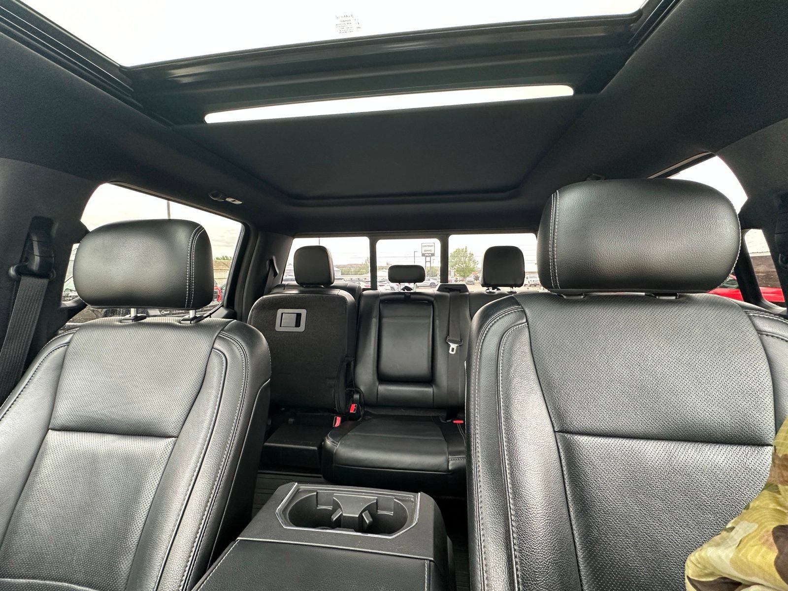 Used 2017 Ford F150 Lariat w/ Equipment Group 502A Luxury AWD/4WD image 12