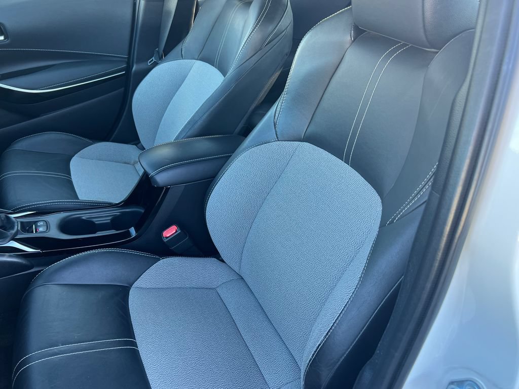 Used 2022 Toyota Corolla XSE FWD image 12