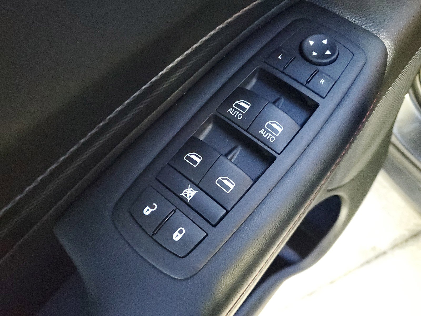 Certified 2025 Dodge Durango GT w/ Blacktop Package image 18