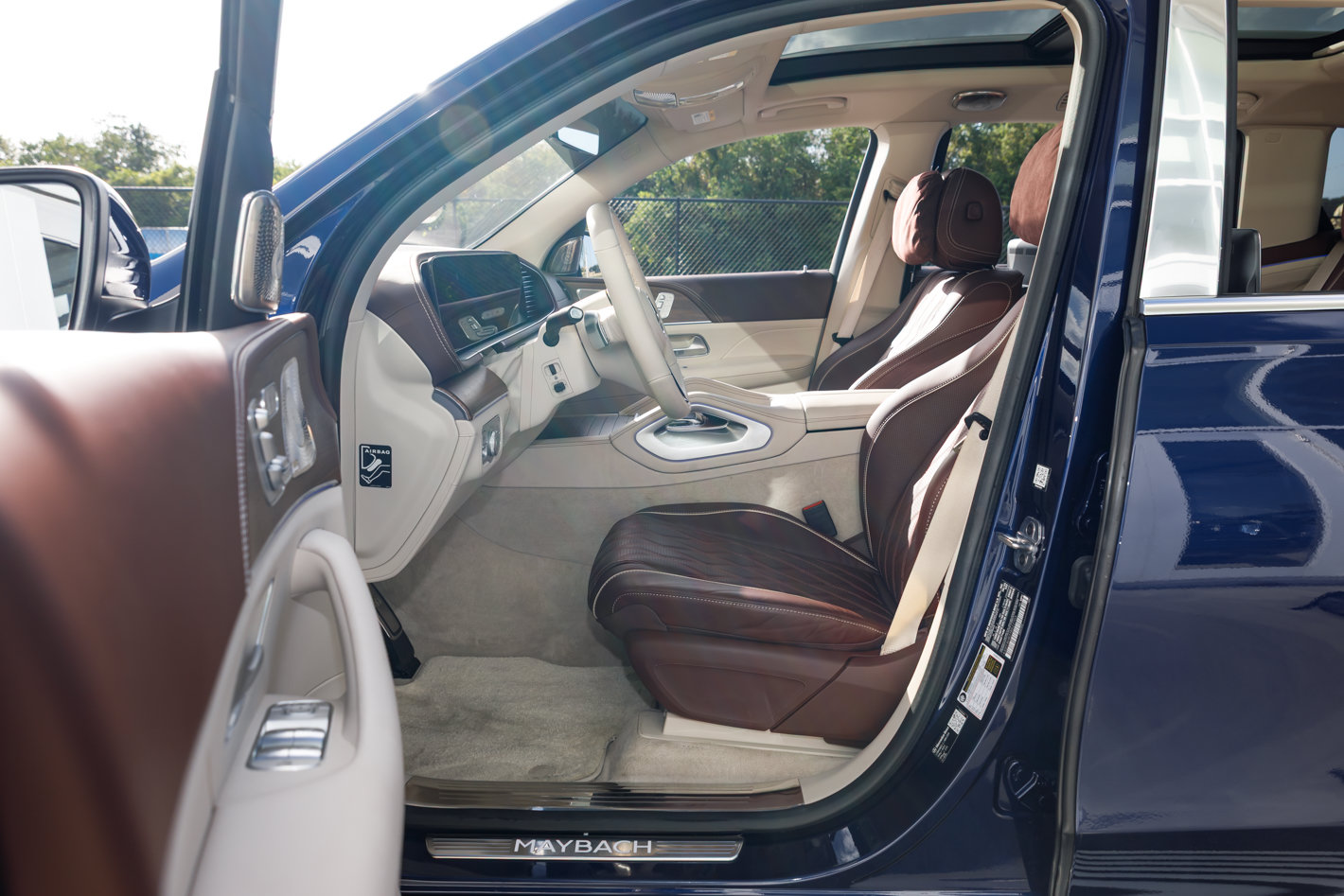 Used 2026 Mercedes-Benz Maybach GLS 600 4MATIC image 29