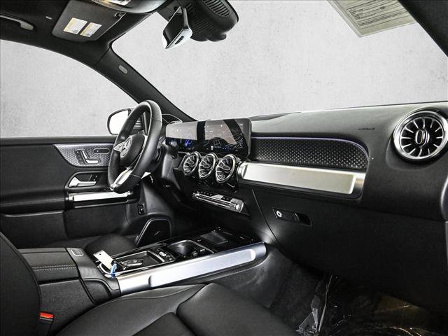 Certified 2025 Mercedes-Benz EQB 300 4MATIC w/ Driver Assistance Package image 24