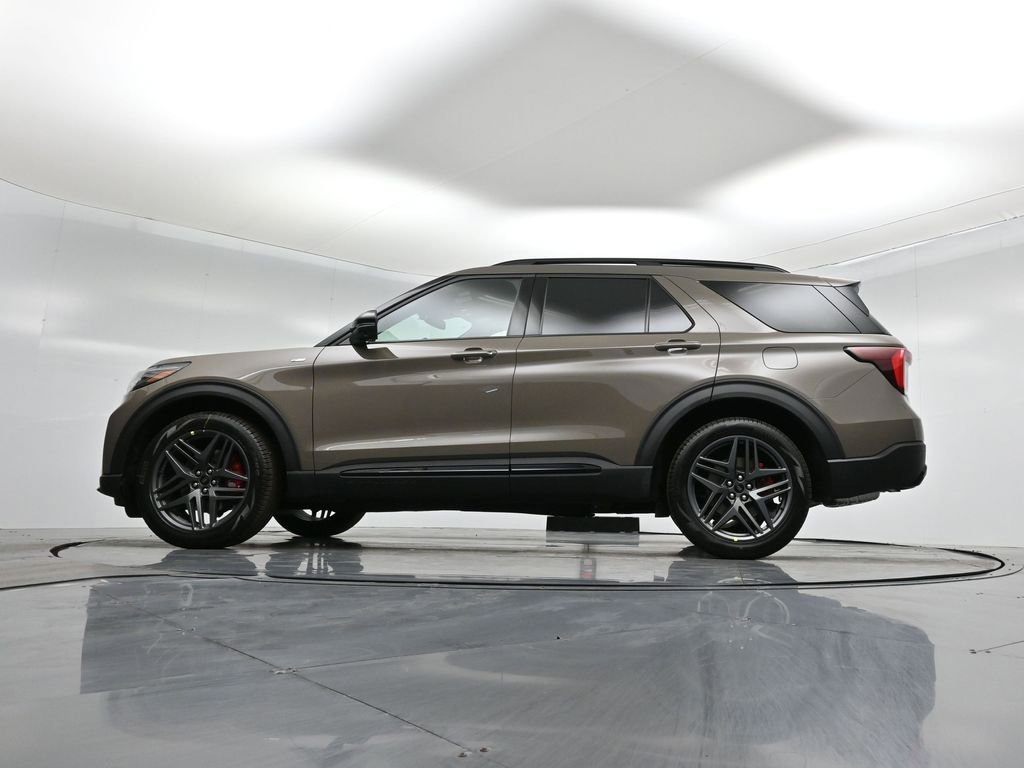 New 2026 Ford Explorer ST-Line w/ ST-Line Street Pack image 56