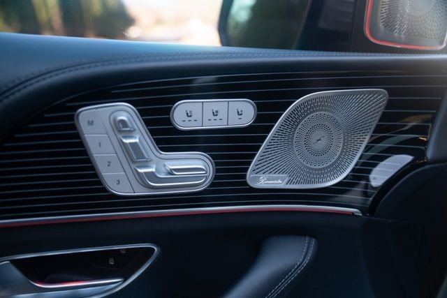 Used 2021 Mercedes-Benz Maybach GLS 600 4MATIC image 19