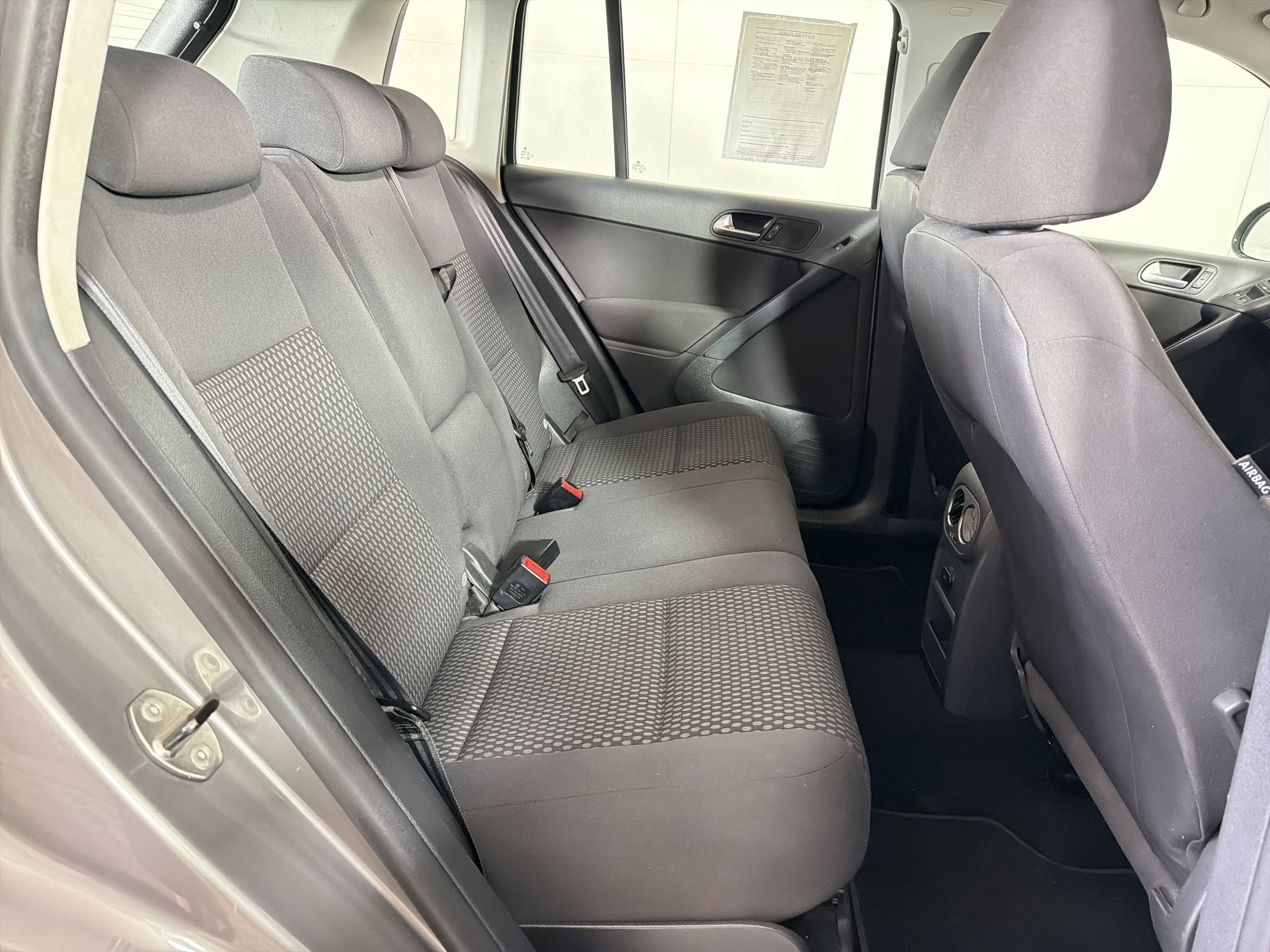 Used 2010 Volkswagen Tiguan S AWD/4WD image 26