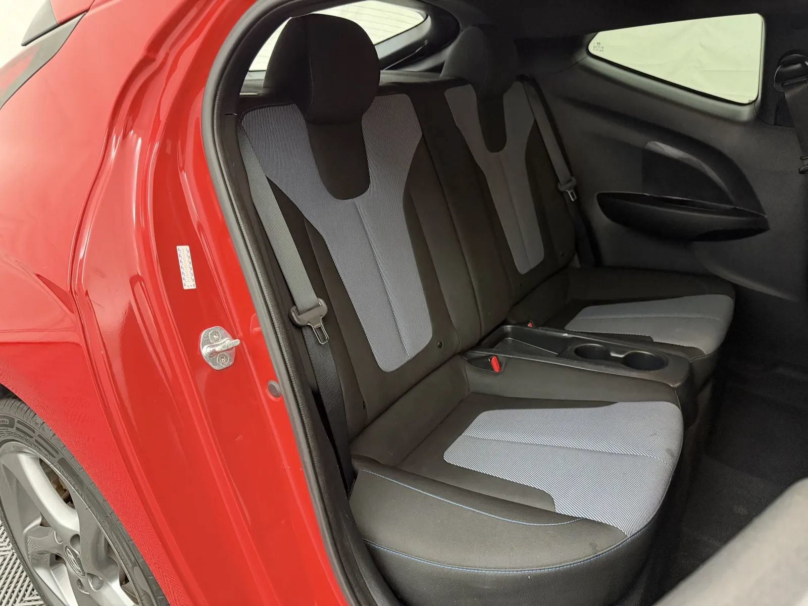 Used 2019 Hyundai Veloster 2.0 FWD image 29