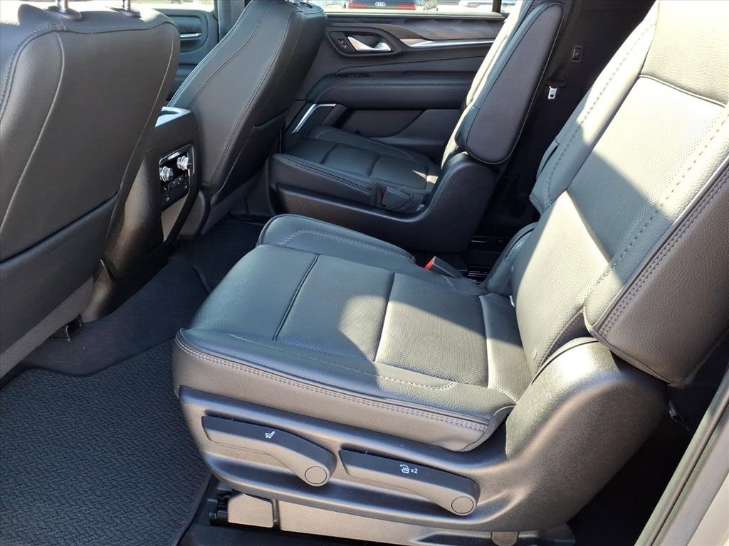 Used 2023 GMC Yukon Denali Ultimate image 19