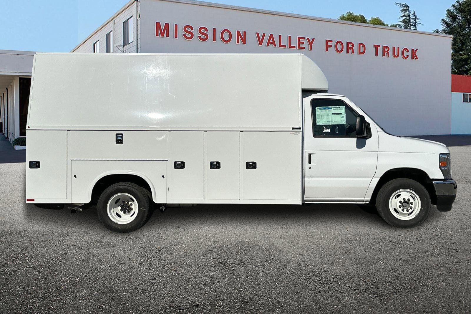 New 2025 Ford E-350 and Econoline 350 Super Duty w/ Power Equipment Group image 3