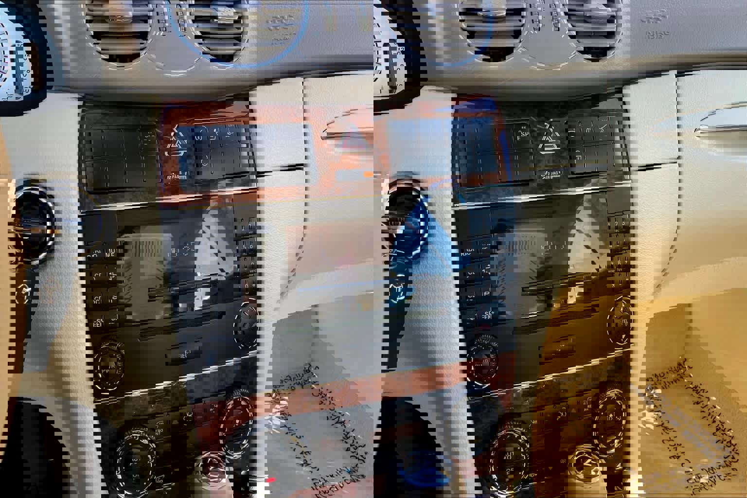 Used 2006 Mercedes-Benz CLK 500 Coupe image 25