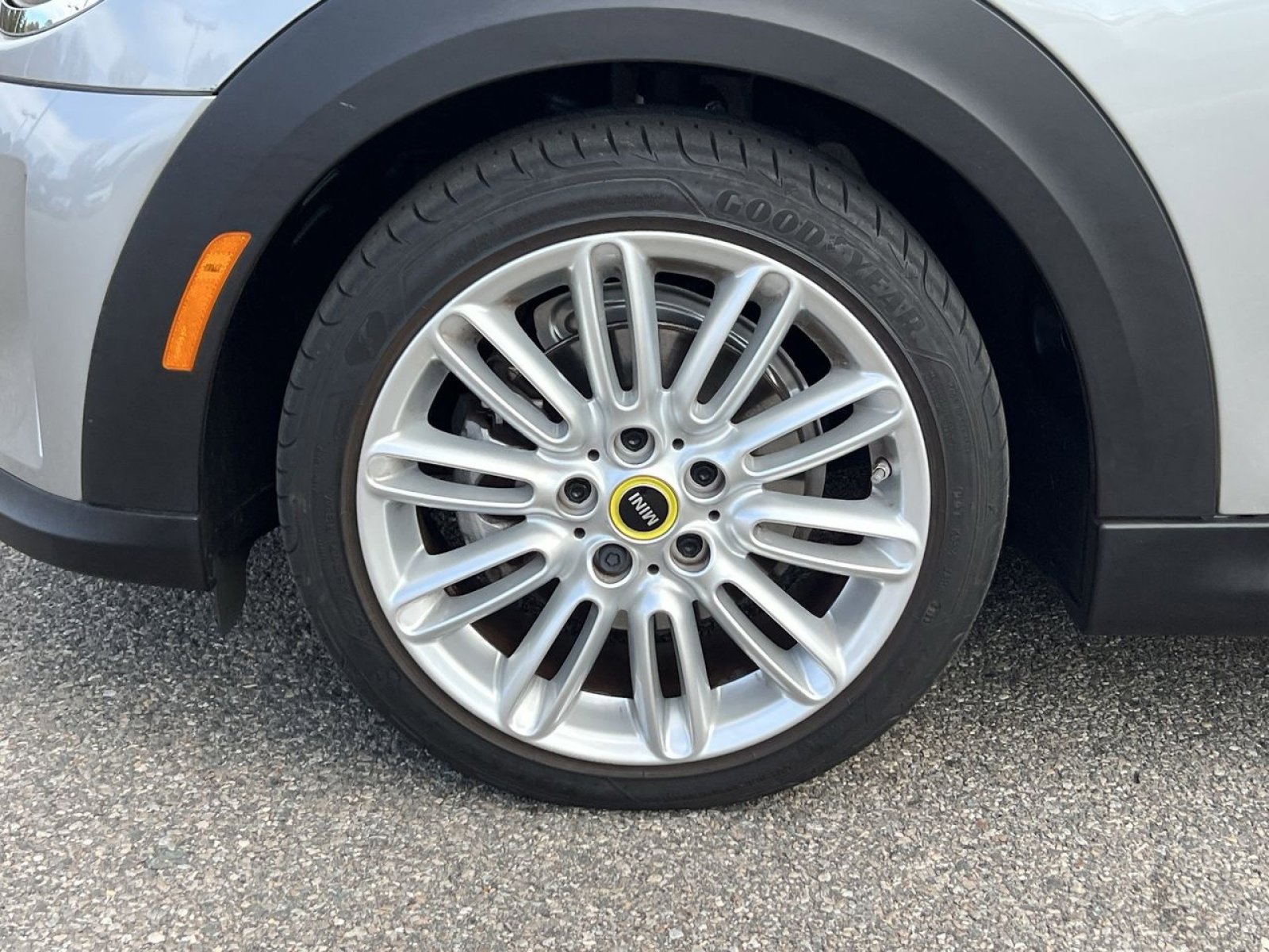 Certified 2024 MINI Cooper SE image 13