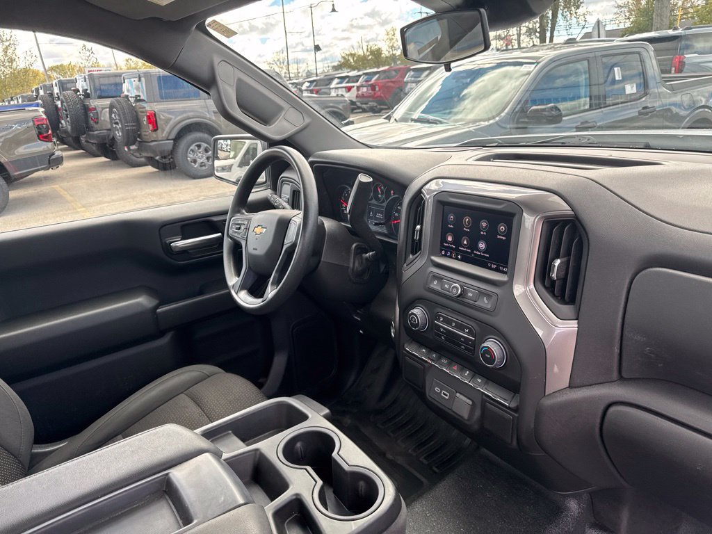 Used 2025 Chevrolet Silverado 1500 W/T RWD image 29