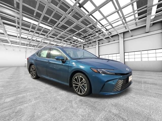 Used 2026 Toyota Camry XLE w/ Premium Plus Package image 1