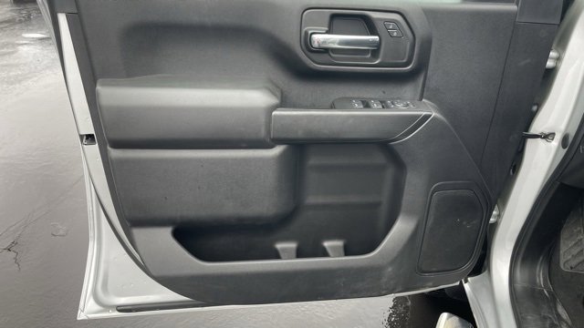 Used 2020 Chevrolet Silverado 2500 Custom w/ Custom Value Package image 11