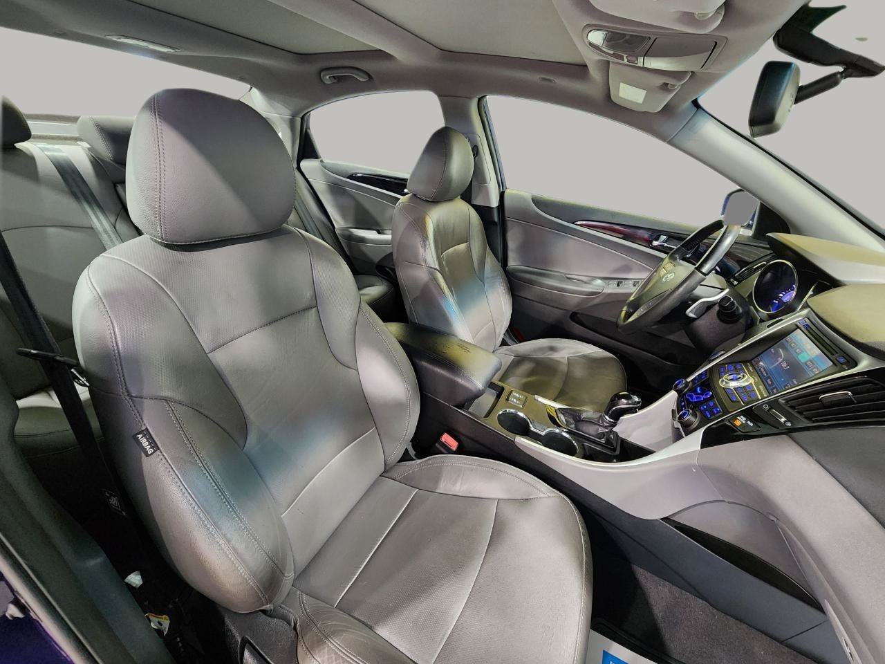 Used 2012 Hyundai Sonata Limited w/ Navigation Pkg FWD image 27