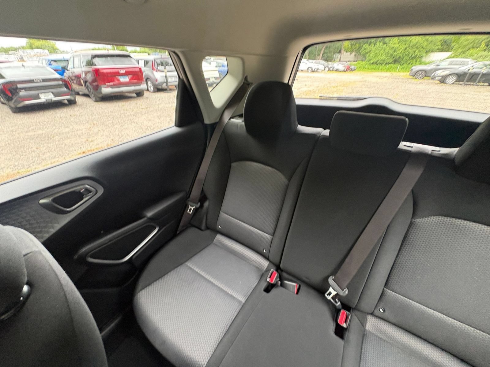 Used 2025 Kia Soul LX w/ LX Technology Package FWD image 37