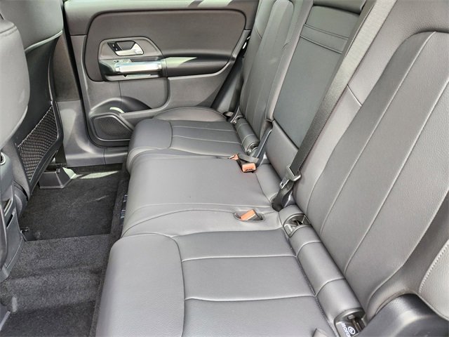 New 2025 Mercedes-Benz GLB 250 4MATIC image 12