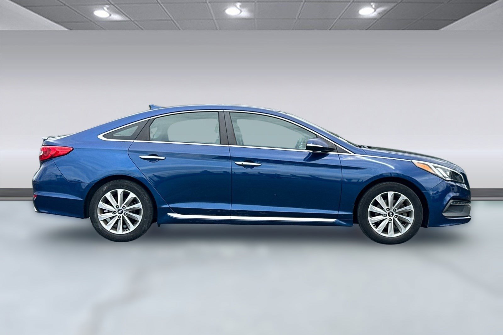 Used 2017 Hyundai Sonata Sport w/ Value Edition Package 02 FWD image 7