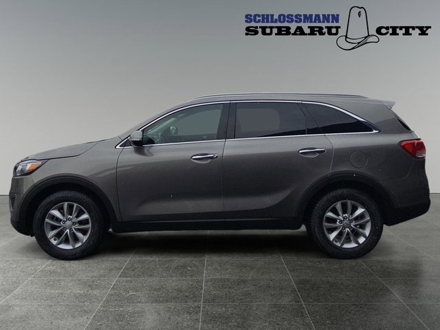 Used 2016 Kia Sorento LX w/ LX Convenience Package image 6