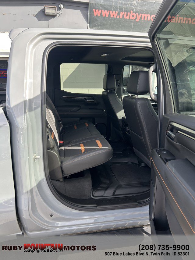 Used 2024 GMC Sierra 1500 AT4 w/ Technology Package image 28