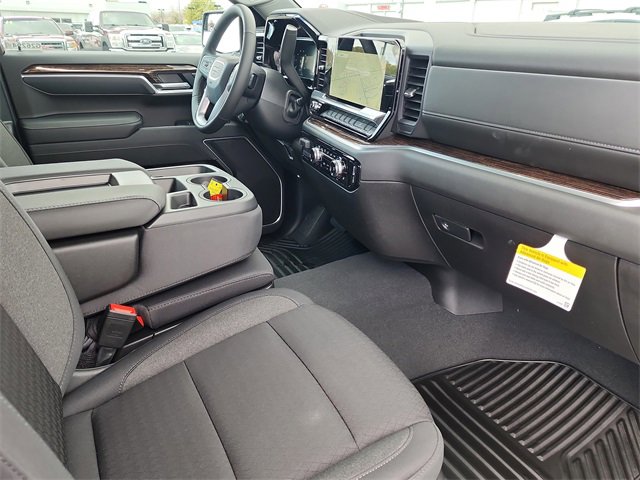 New 2026 GMC Sierra 1500 Elevation image 18