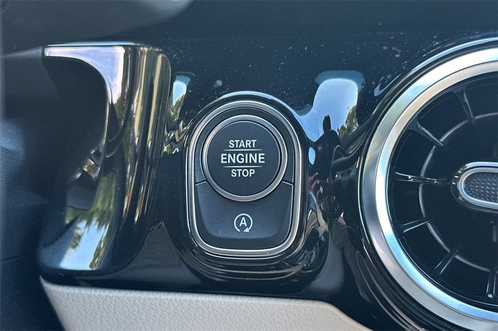 Certified 2026 Mercedes-Benz GLA 250 image 27
