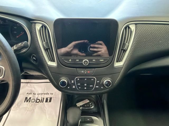 Used 2024 Chevrolet Malibu LT FWD image 19