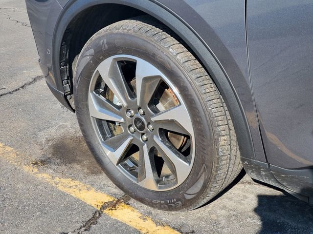 Used 2024 Ford Escape Platinum w/ Premium Technology Package image 32