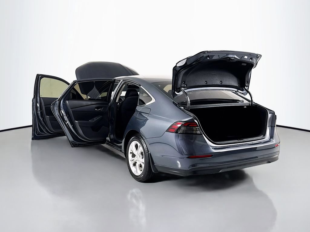 Used 2025 Honda Accord LX image 31