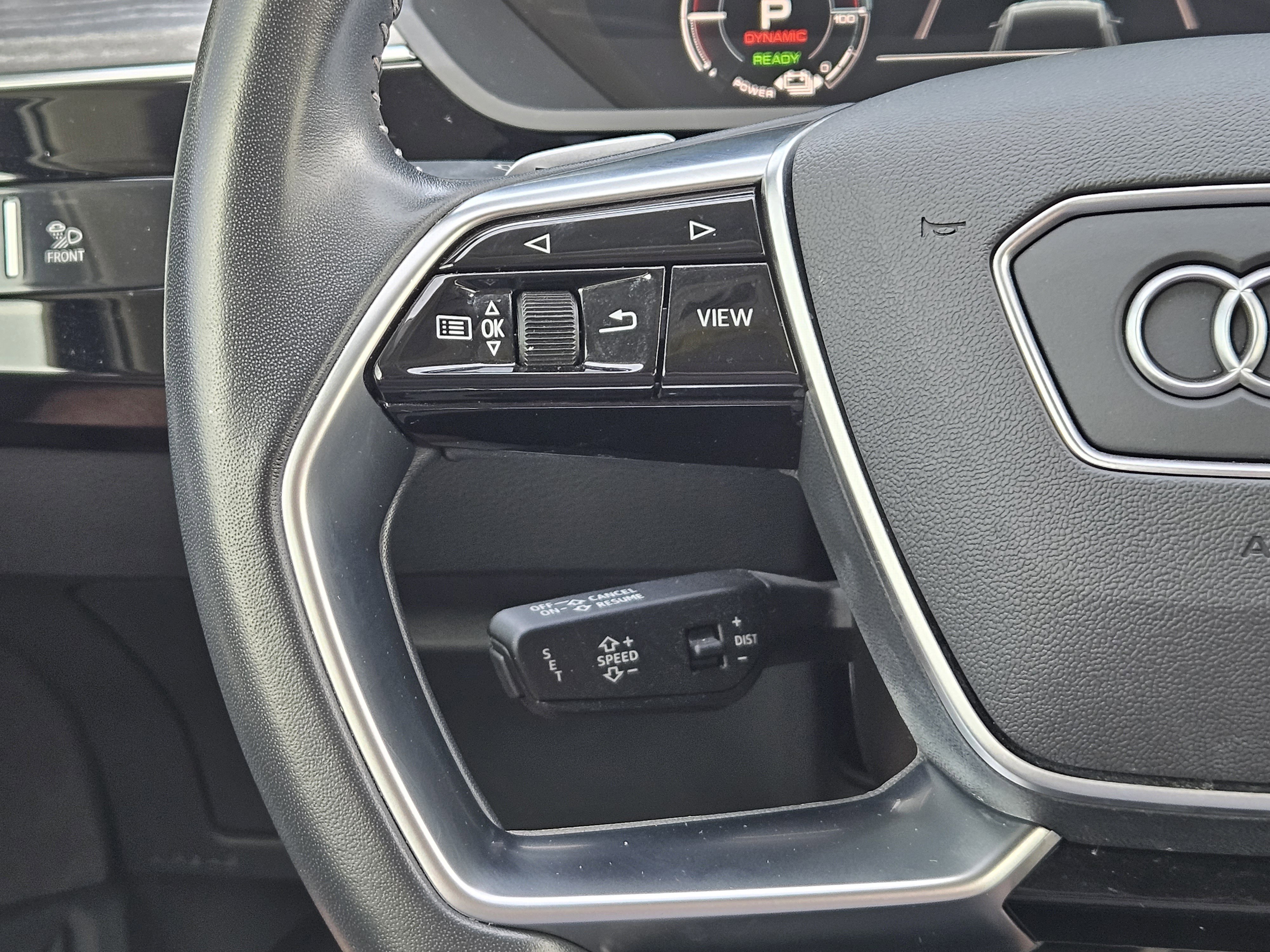 Used 2021 Audi e-tron Prestige w/ Prestige Package image 29