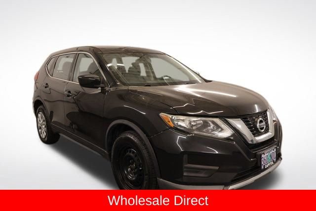 Used 2017 Nissan Rogue S AWD/4WD image 1