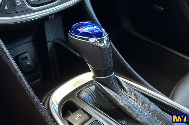 Used 2018 Chevrolet Volt Premier w/ Driver Confidence Package image 26