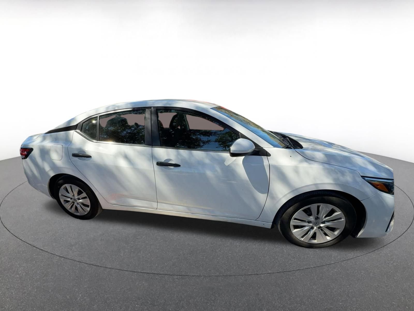 Used 2025 Nissan Sentra S image 8