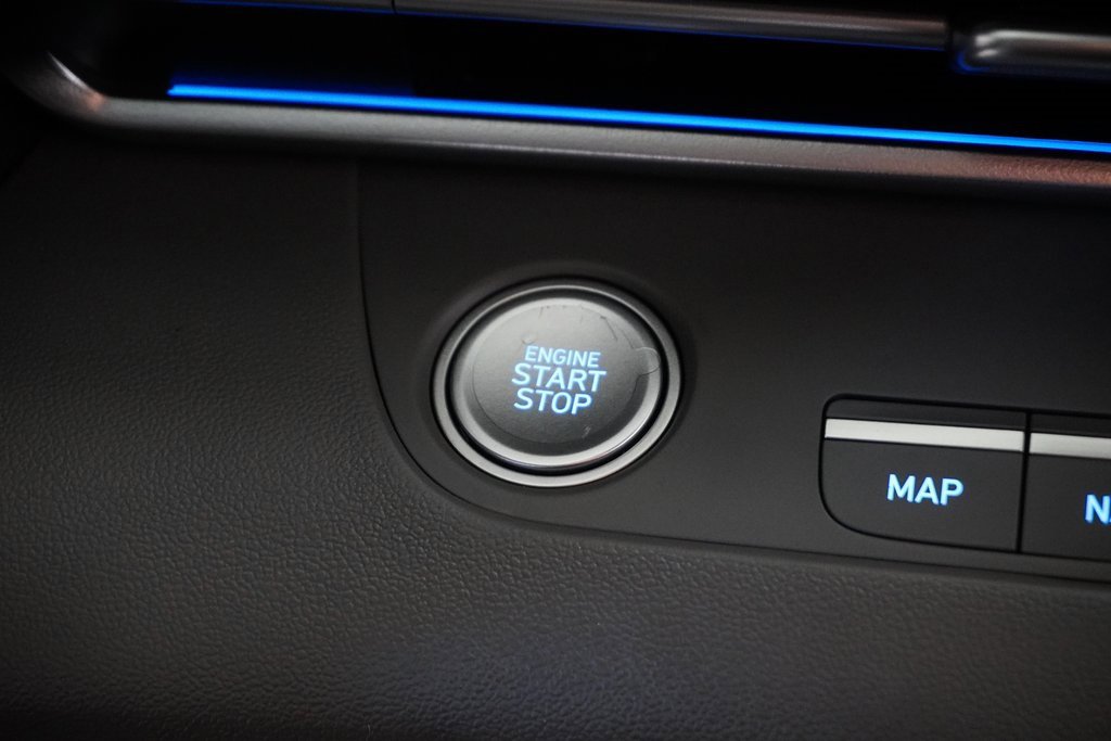 Used 2025 Hyundai Elantra SEL w/ Cargo Package image 28