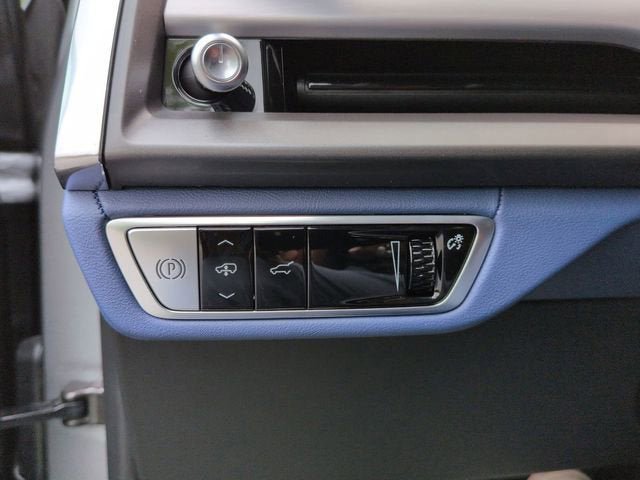 New 2026 Cadillac Vistiq Premium Luxury AWD/4WD image 18