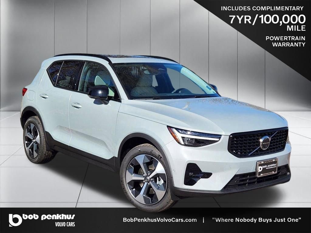 New 2026 Volvo XC40 B5 Plus w/ Protection Package Premier