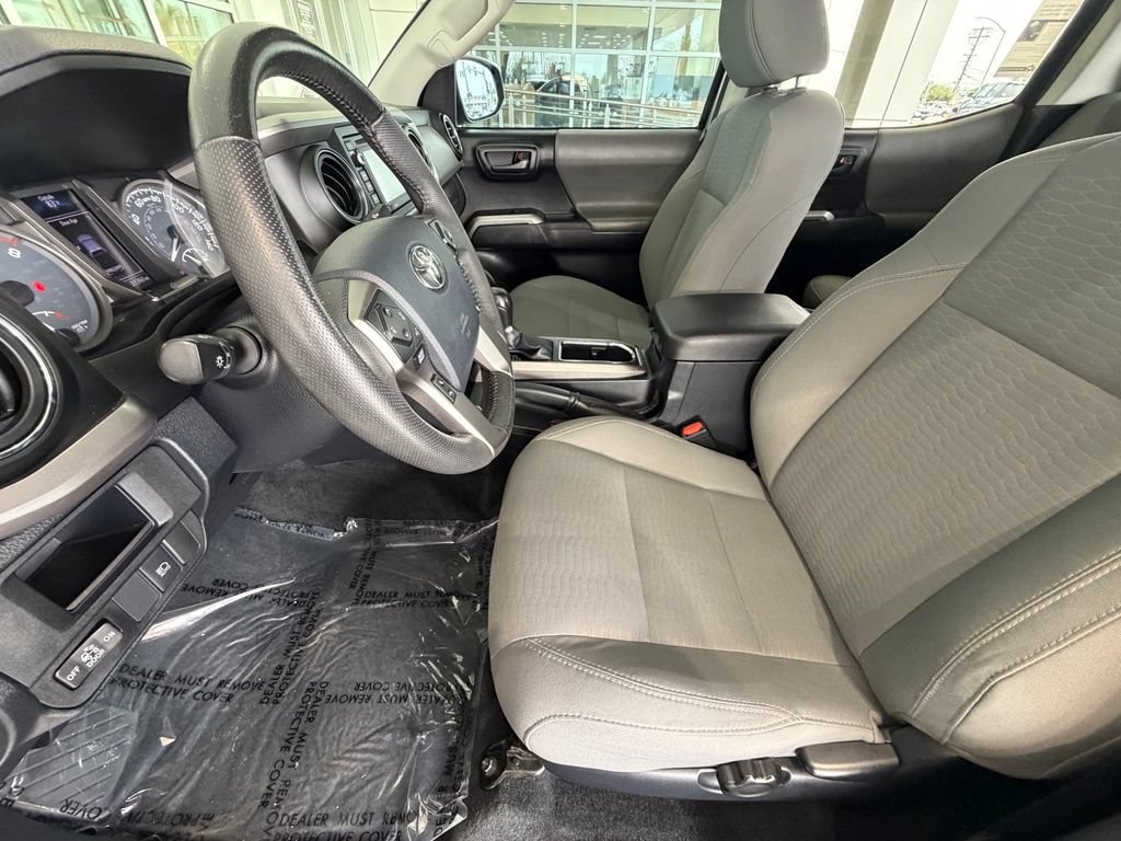 Certified 2019 Toyota Tacoma SR5 AWD/4WD image 20