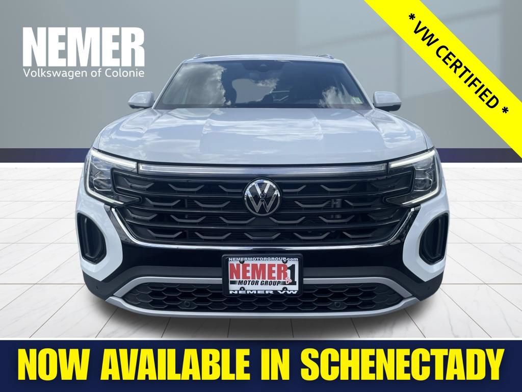 Certified 2024 Volkswagen Atlas Cross Sport SE w/ Panoramic Sunroof Package AWD/4WD image 11