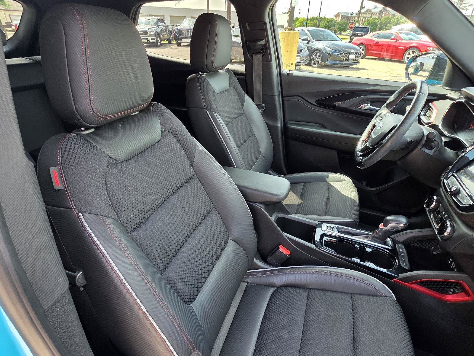 Used 2021 Chevrolet TrailBlazer RS w/ Convenience Package AWD/4WD image 27