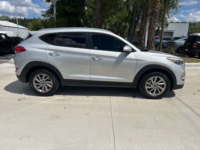 Used 2016 Hyundai Tucson SE w/ Option Group 02 FWD image 3