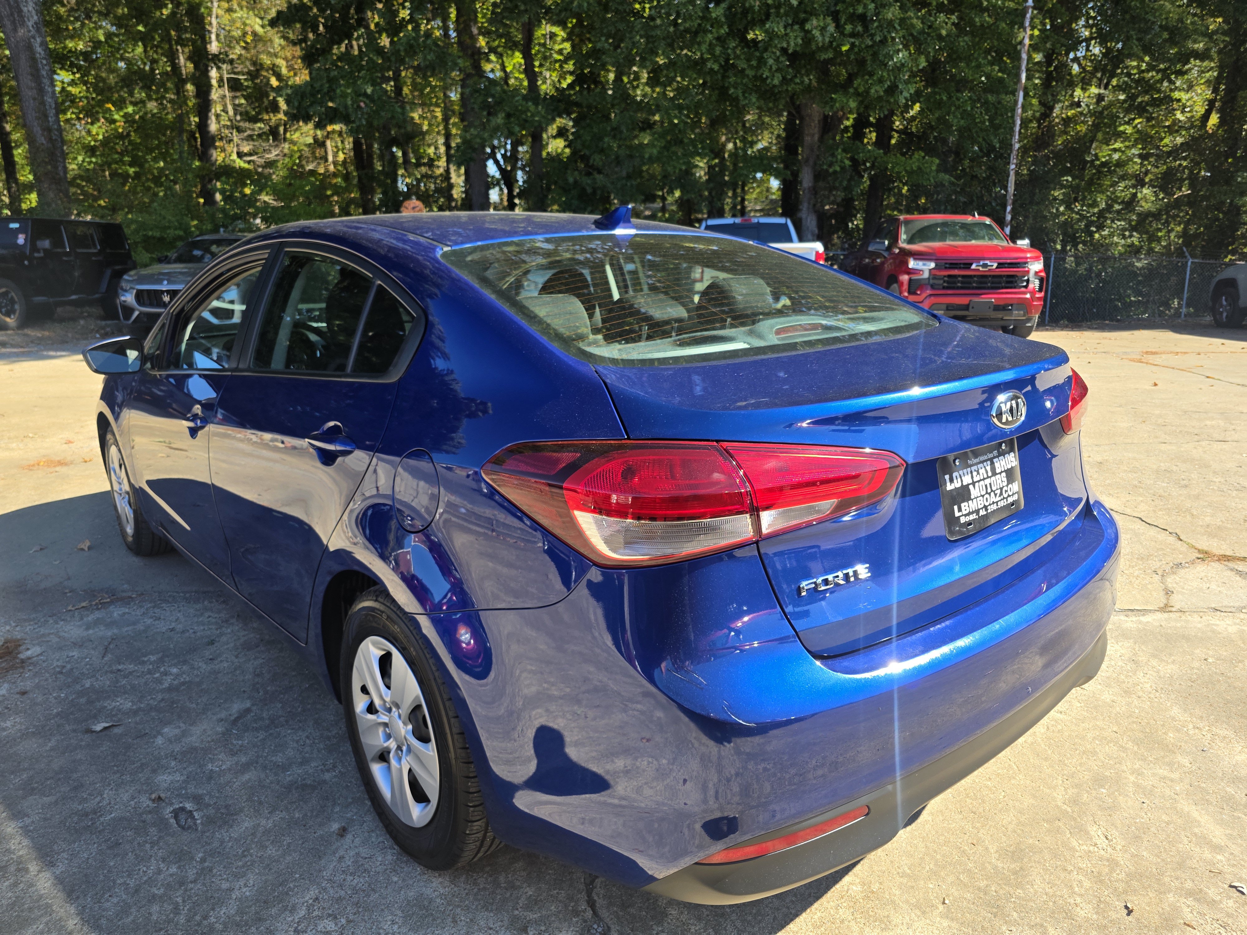 Used 2017 Kia Forte LX FWD image 8