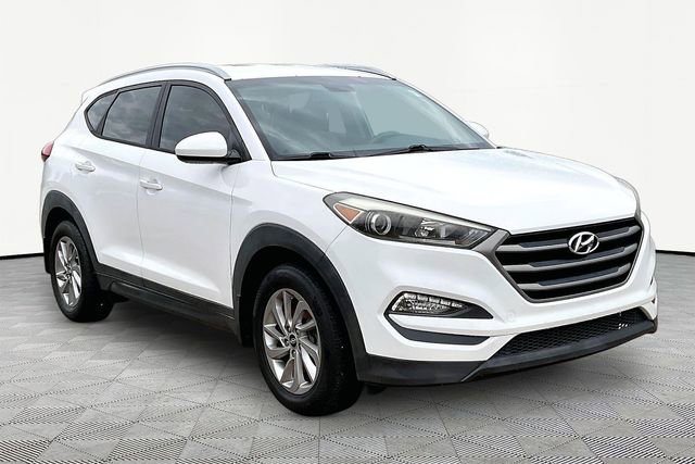 Used 2016 Hyundai Tucson SE w/ Option Group 02 FWD image 1