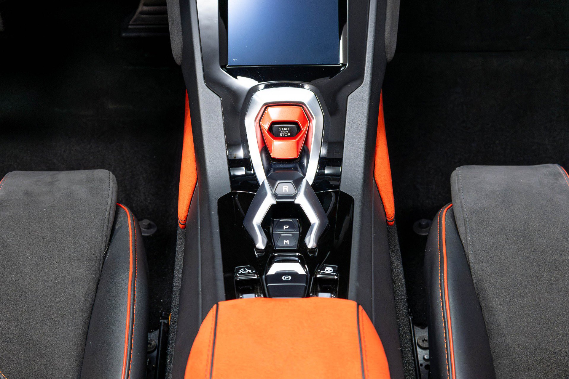 Used 2021 Lamborghini Huracan EVO RWD image 33
