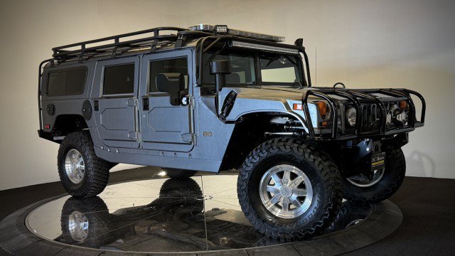 Used 2003 HUMMER H1 4-Door Wagon AWD/4WD image 2