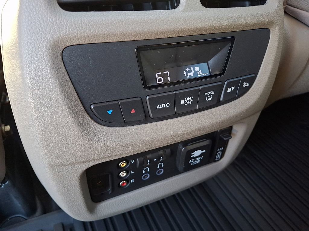 Used 2017 Honda Pilot Touring image 15
