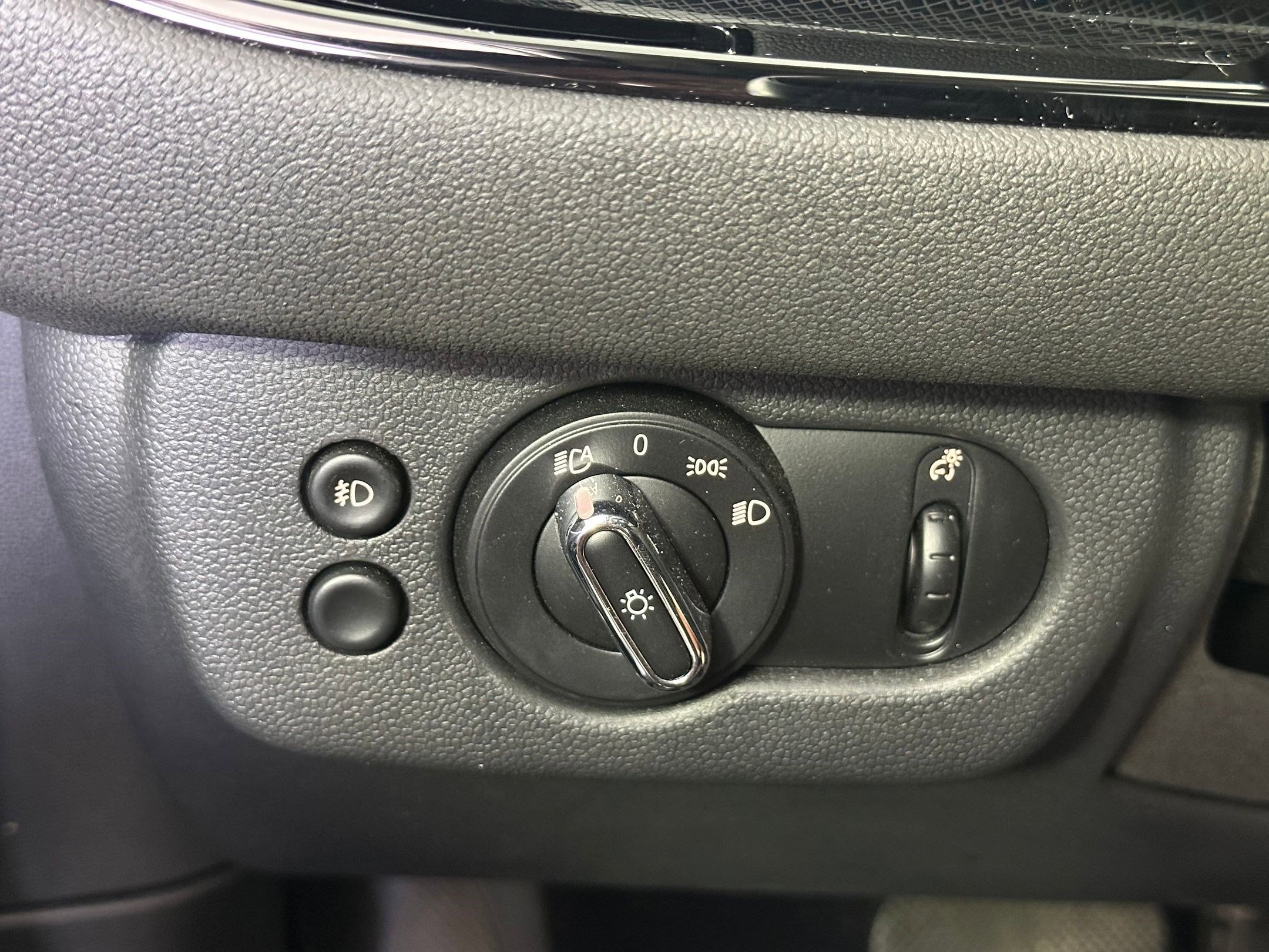 Used 2021 MINI Cooper Clubman S image 15