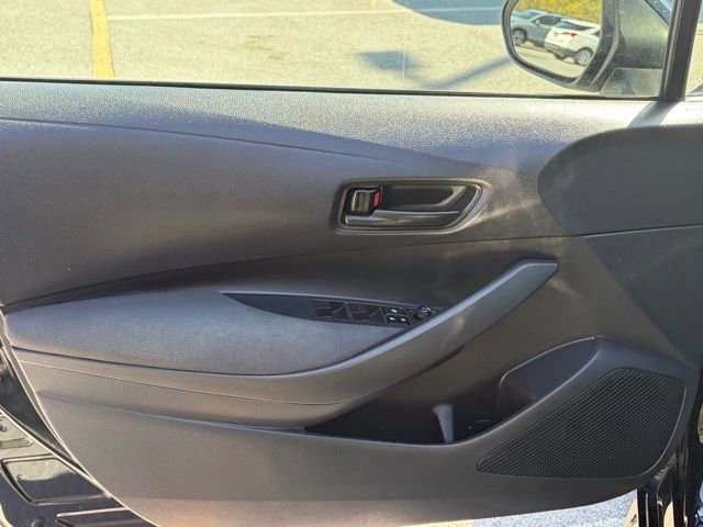 Used 2023 Toyota Corolla LE FWD image 12